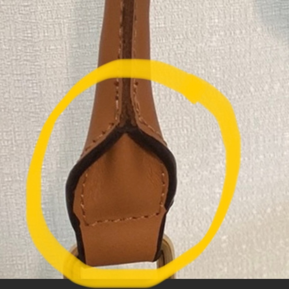 Calvin Klein women’s bag lightly use stains inside - Picture 9 of 10